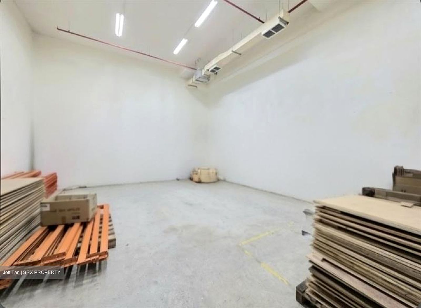 Oxley Bizhub (D14), Warehouse #612501241